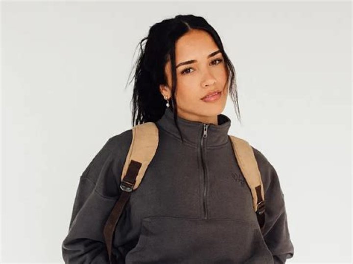 Hallie Aiono - Net Worth, Age, Height, Birthday, Bio, Wiki!