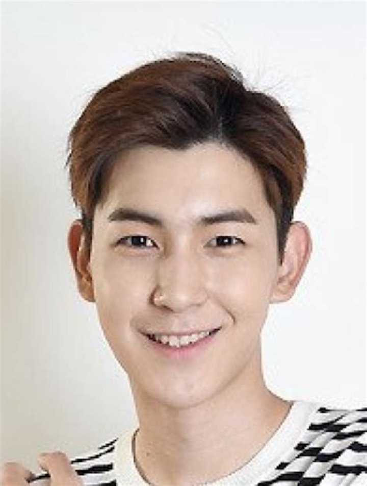 Han Do-woo Net Worth 2024, Age, Height, Bio, Birthday, Wiki!