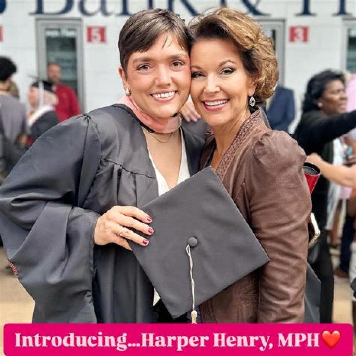 Heather French Henry Net Worth 2024, Age, Height, Bio, Birthday, Wiki!
