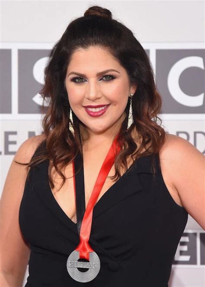 Hillary Scott Net Worth, Age, Height, Bio, Birthday, Wiki!