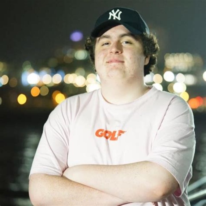 Hooverr Net Worth, Age, Height, Bio, Birthday, Wiki!