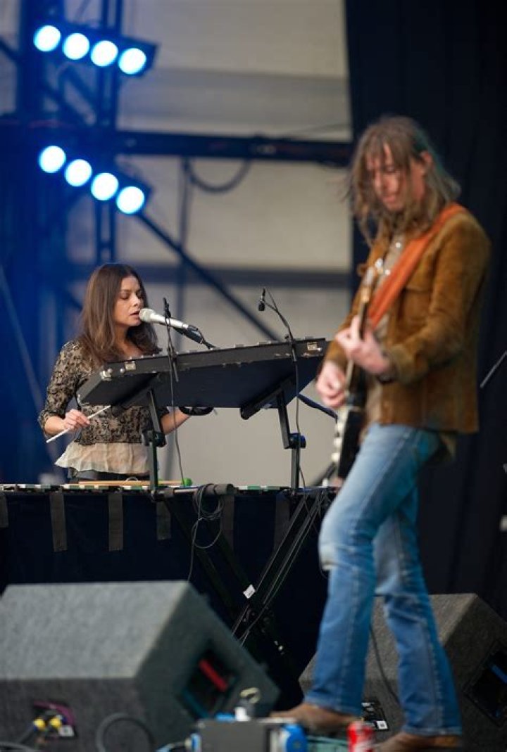 Hope Sandoval Net Worth, Age, Height, Bio, Birthday, Wiki!
