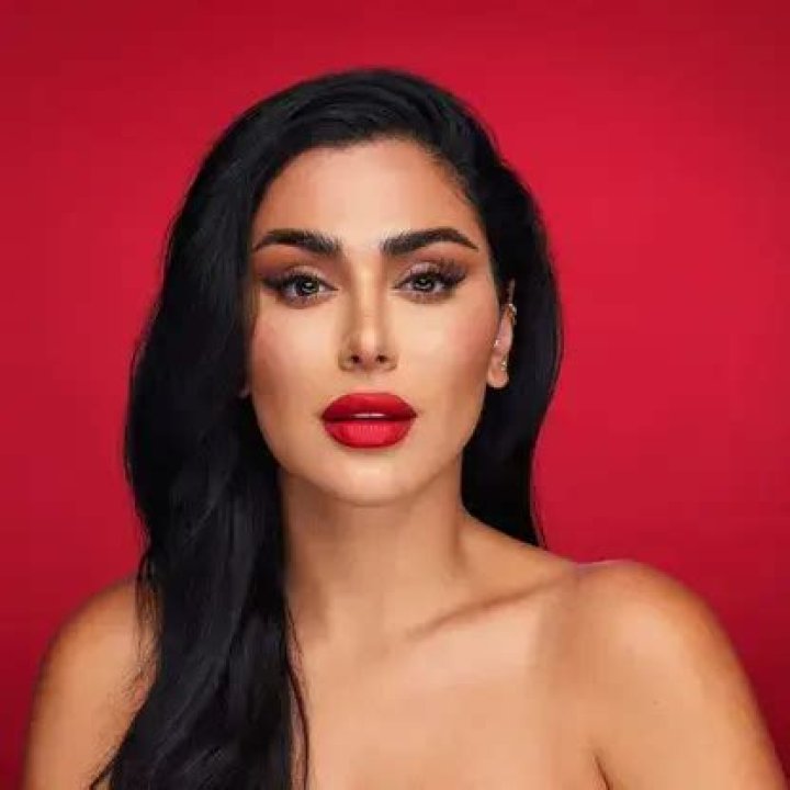 Huda Kattan Net Worth, Age, Height, Bio, Birthday, Wiki!