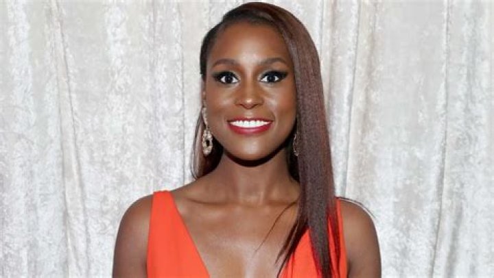 Issa Rae Net Worth, Age, Height, Bio, Birthday, Wiki!