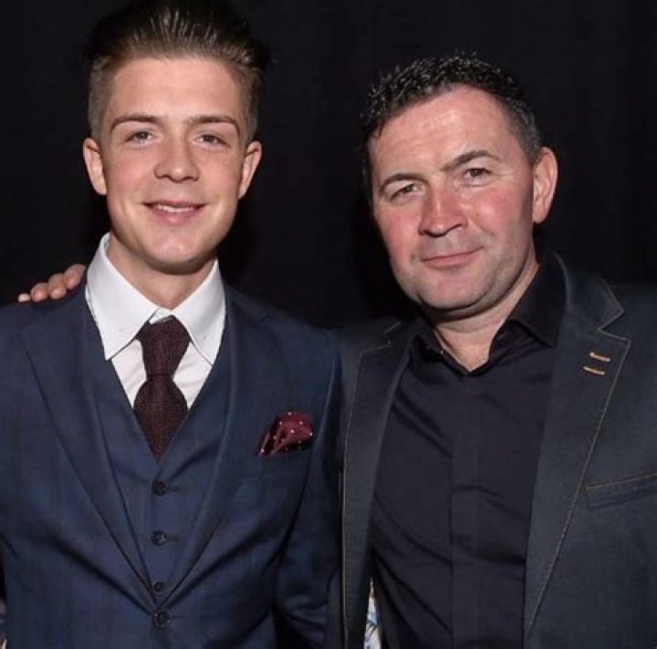 Jack Grealish Net Worth, Age, Height, Bio, Birthday, Wiki!
