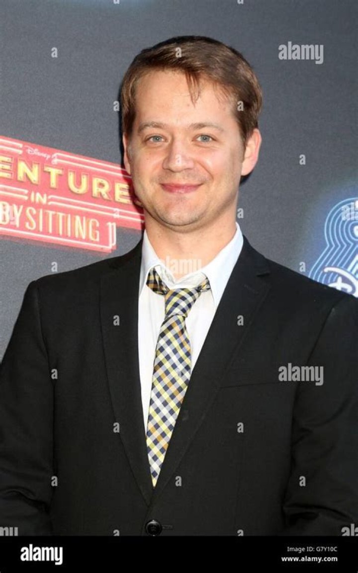Jason Earles Net Worth, Age, Height, Bio, Birthday, Wiki!