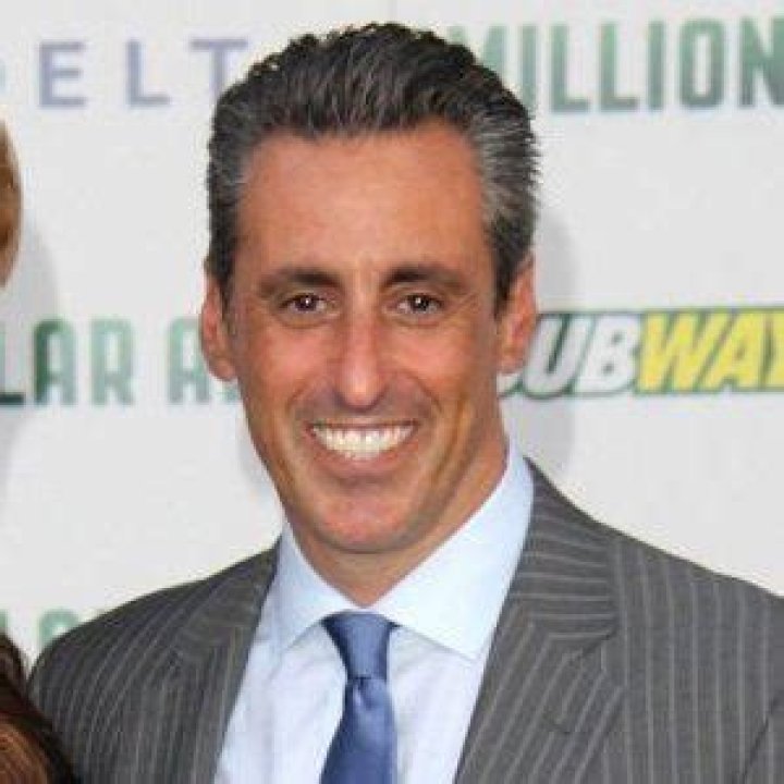JB Bernstein Net Worth, Age, Height, Bio, Birthday, Wiki!