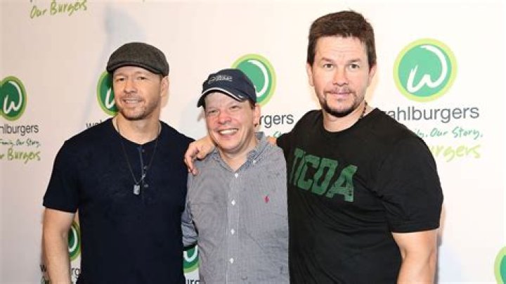Jeffrey Wahlberg Net Worth, Age, Height, Bio, Birthday, Wiki!