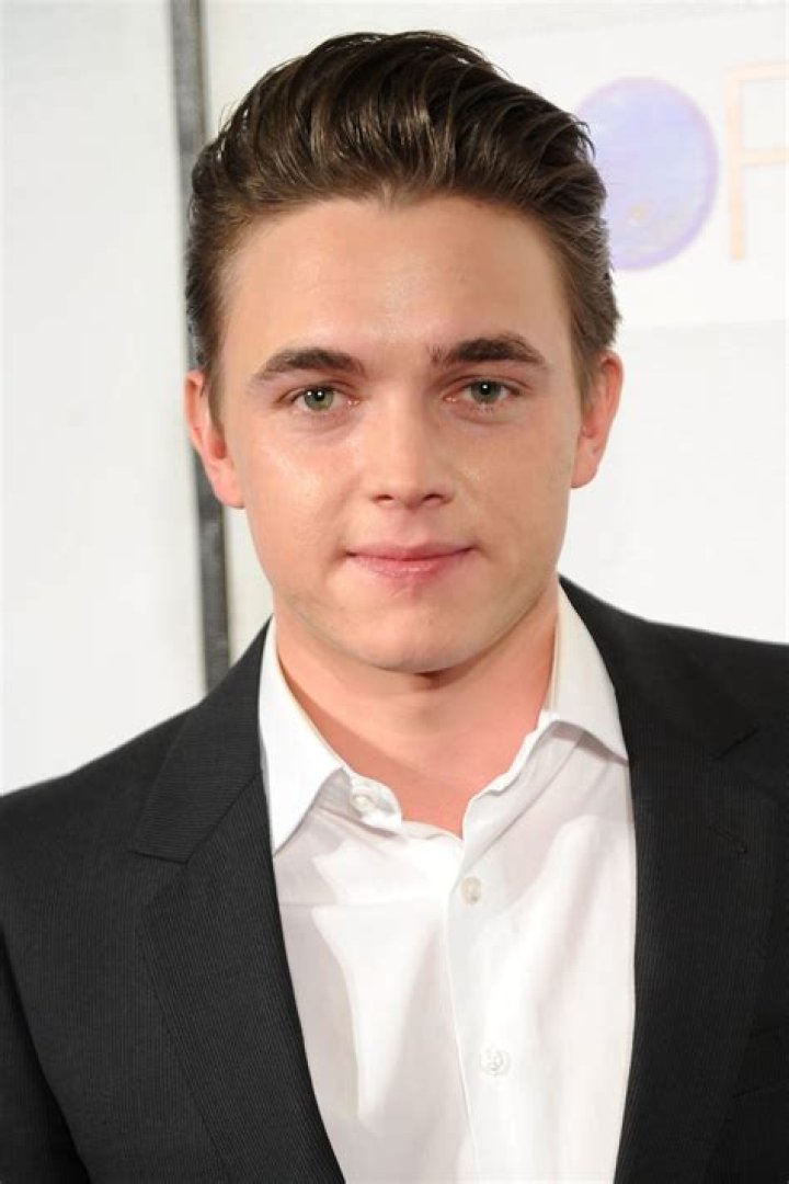 Jesse McCartney - Net Worth, Age, Height, Birthday, Bio, Wiki!