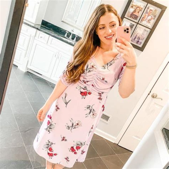 Jessica Braun Net Worth, Age, Height, Bio, Birthday, Wiki!