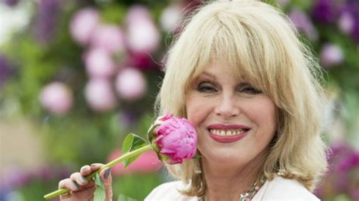 Joanna Lumley Net Worth, Age, Height, Bio, Birthday, Wiki!