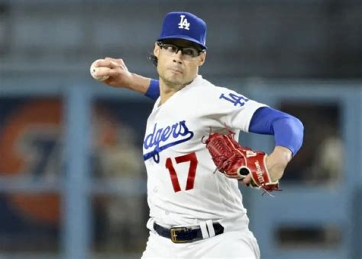 Joe Kelly Net Worth, Age, Height, Bio, Birthday, Wiki!