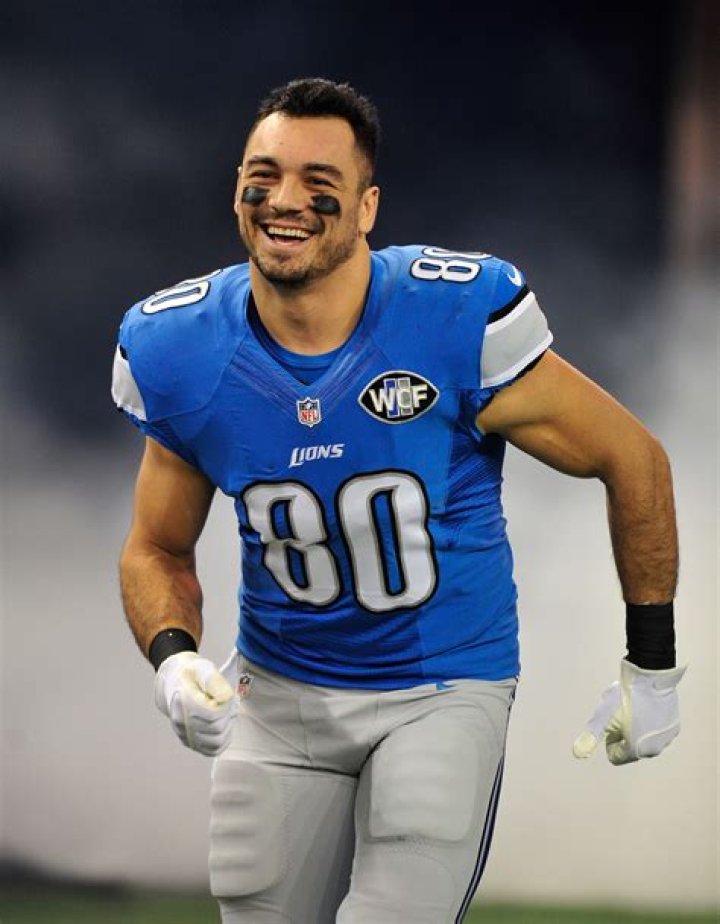 Joseph Fauria - Net Worth, Age, Height, Birthday, Bio, Wiki!