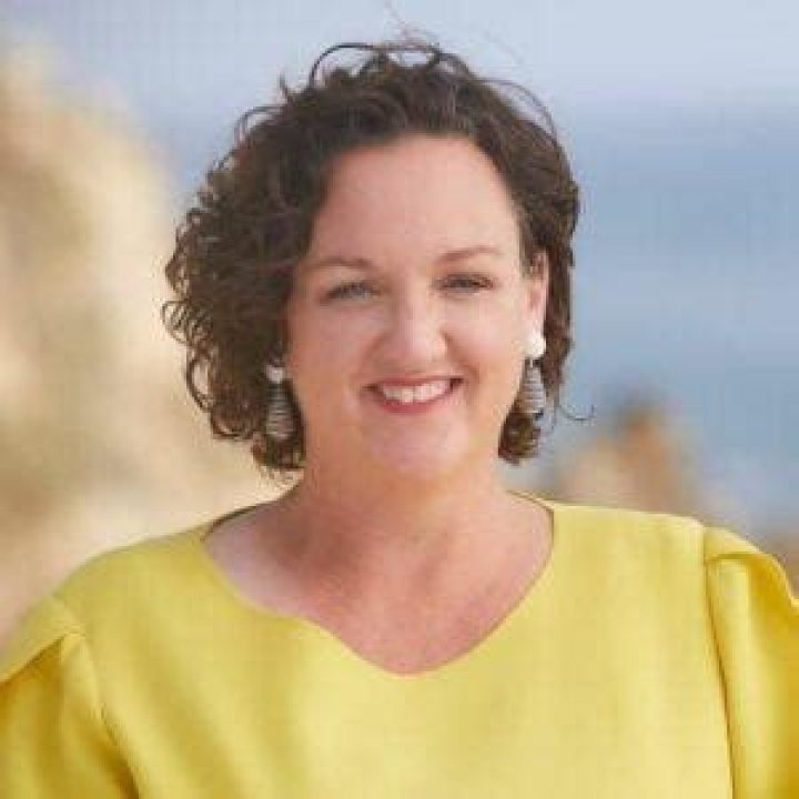 Katie Porter Net Worth, Age, Height, Bio, Birthday, Wiki!