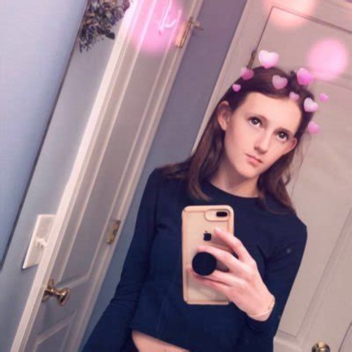 Kelli Maple Net Worth, Age, Height, Bio, Birthday, Wiki!