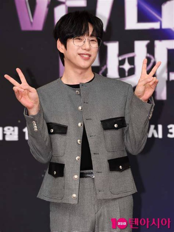 Kwon Jung Yeol Net Worth, Age, Height, Bio, Birthday, Wiki!