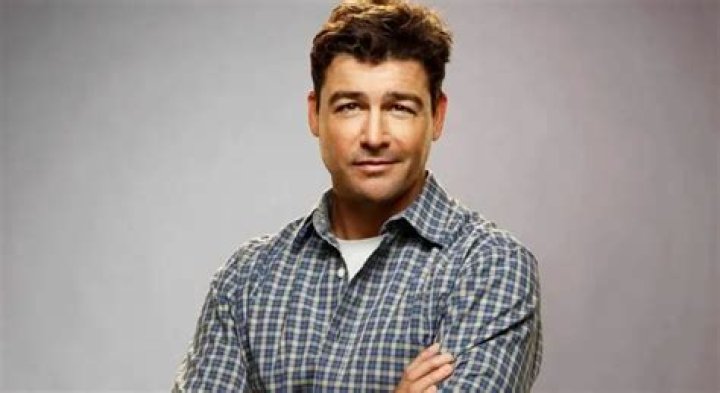 Kyle Chandler Net Worth, Age, Height, Bio, Birthday, Wiki!