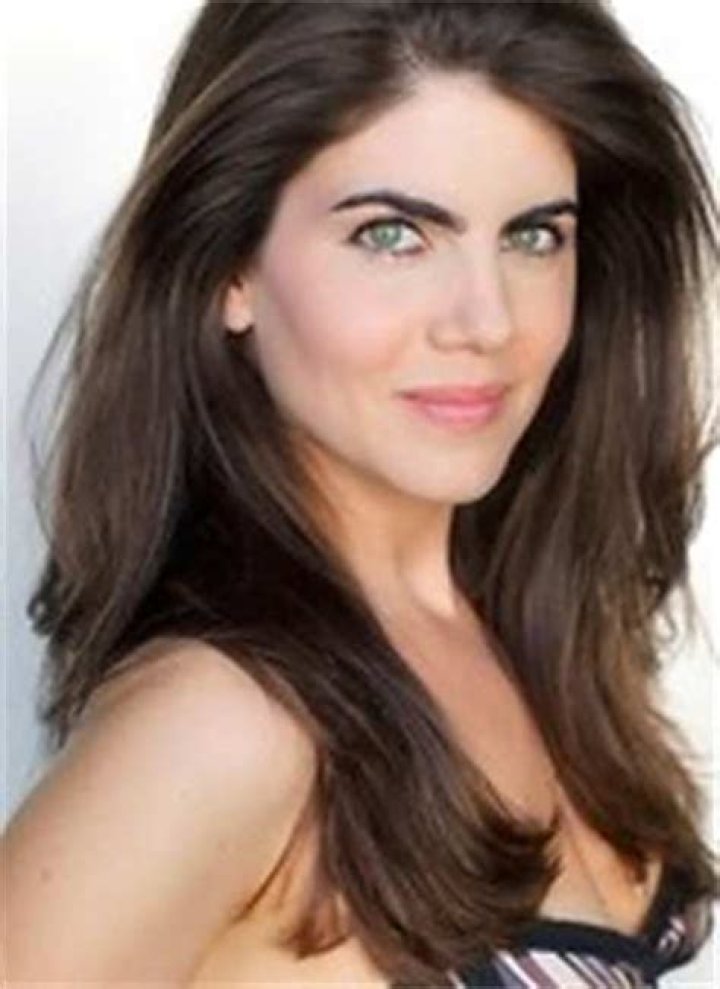 Lea Moreno Young Net Worth, Age, Height, Bio, Birthday, Wiki!