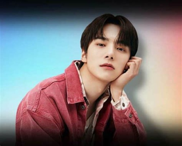 Lee Minhyuk - Net Worth, Age, Height, Birthday, Bio, Wiki!