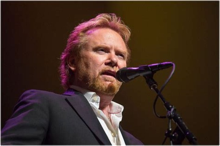 Lee Roy Parnell Net Worth, Age, Height, Bio, Birthday, Wiki!