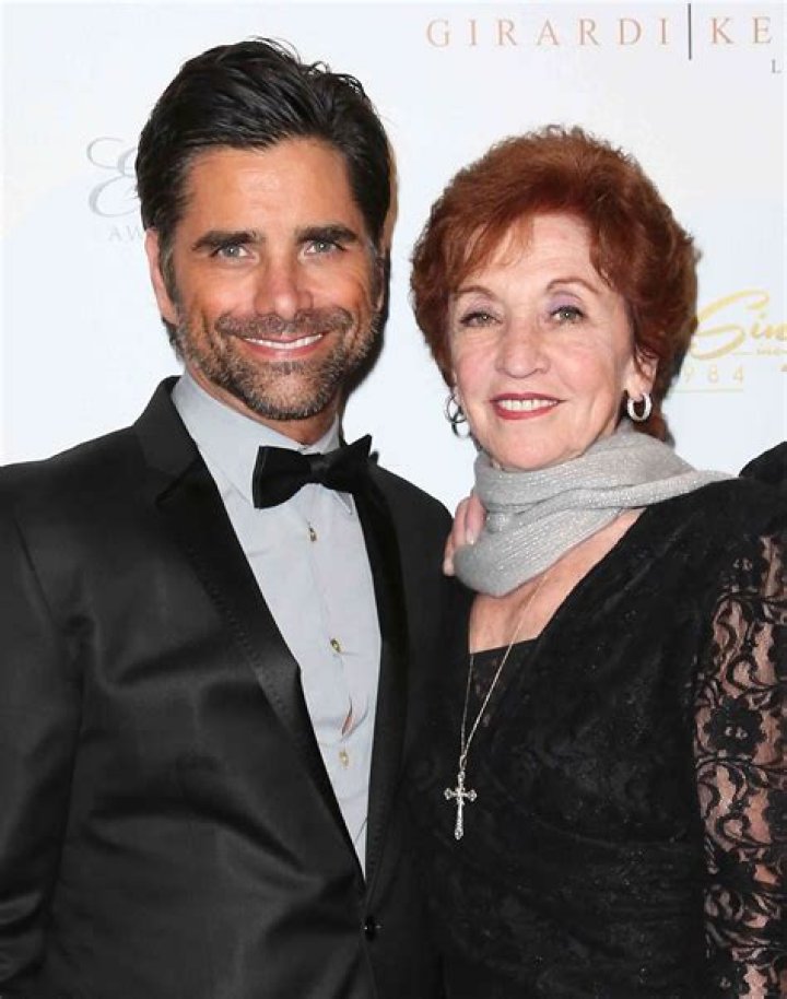 Loretta Stamos - Net Worth, Age, Height, Birthday, Bio, Wiki!