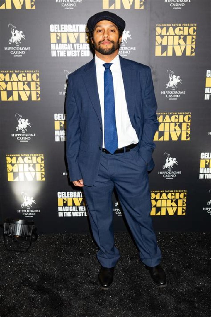 Luke Broadlick - Net Worth, Age, Height, Birthday, Bio, Wiki!