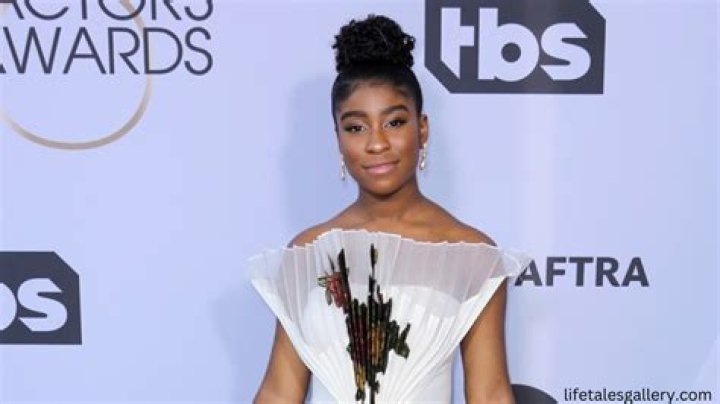 Lyric Anderson Net Worth, Age, Height, Bio, Birthday, Wiki!