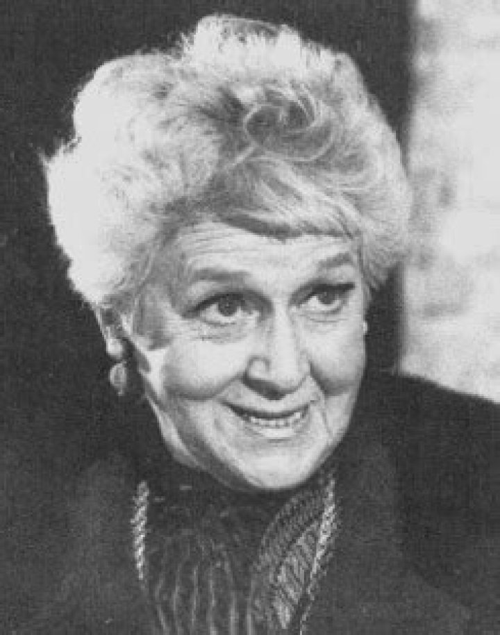Mabel Albertson - Net Worth, Age, Height, Birthday, Bio, Wiki!