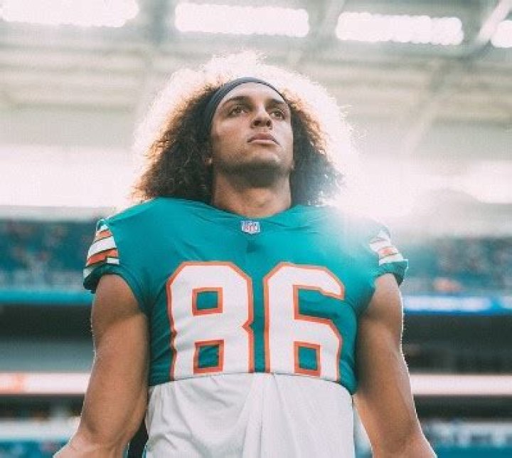 Mack Hollins Net Worth, Age, Height, Bio, Birthday, Wiki!