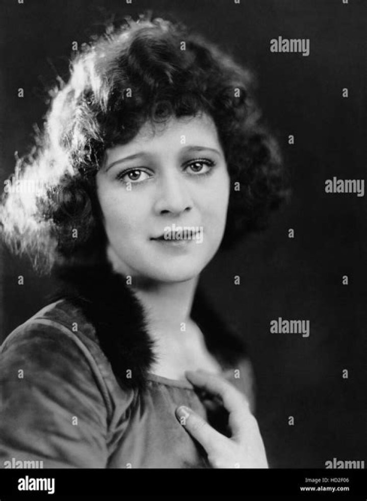 Marguerite De La Motte Net Worth 2024, Age, Height, Bio, Birthday, Wiki!
