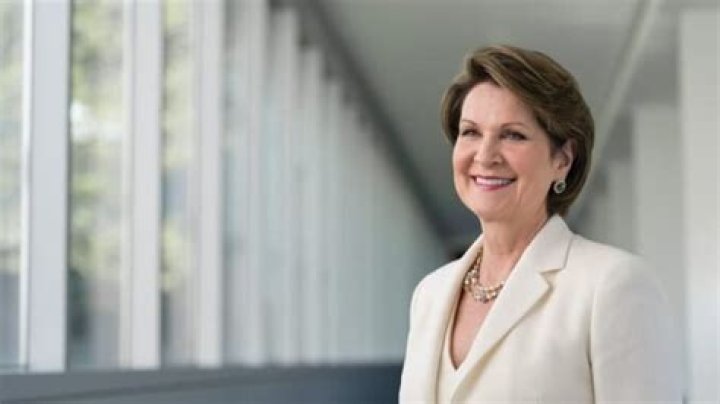 Marillyn Hewson - Age, Net Worth, Height, Bio, Wiki!