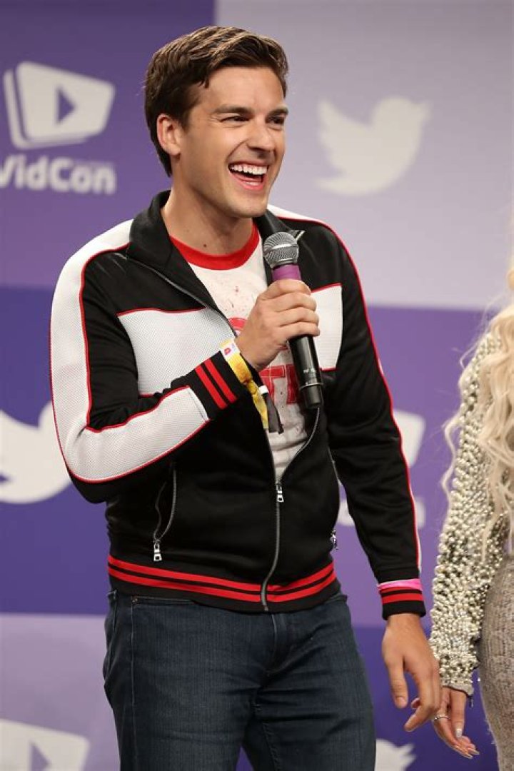 MatPat Net Worth, Age, Height, Bio, Birthday, Wiki!