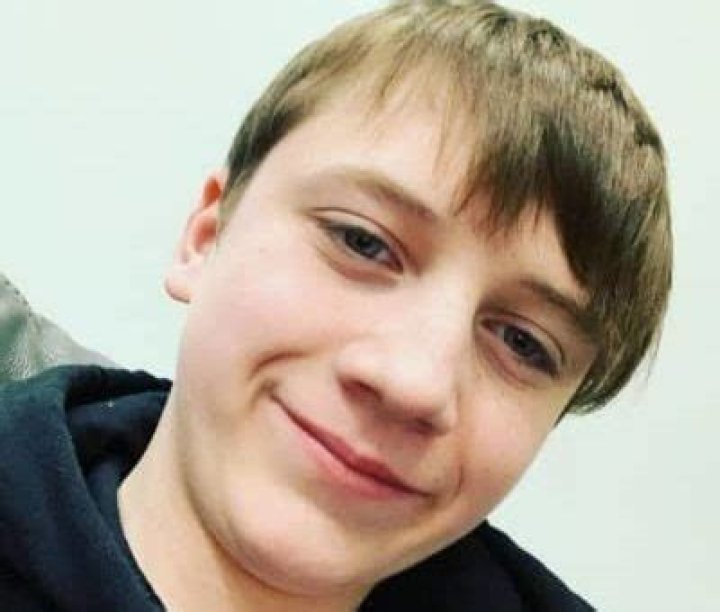 Max Pettit - Net Worth, Age, Height, Birthday, Bio, Wiki!