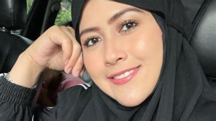 Meggy Wulandari - Net Worth, Age, Height, Birthday, Bio, Wiki!
