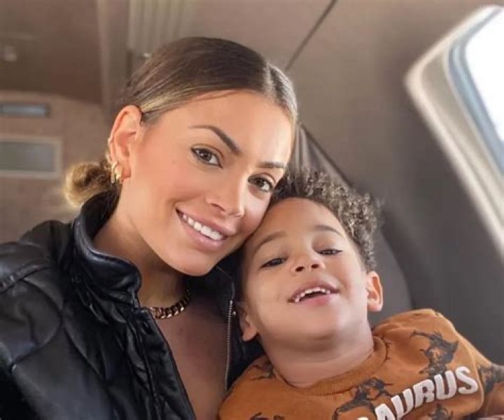 Melanie Da Cruz Net Worth, Age, Height, Bio, Birthday, Wiki!