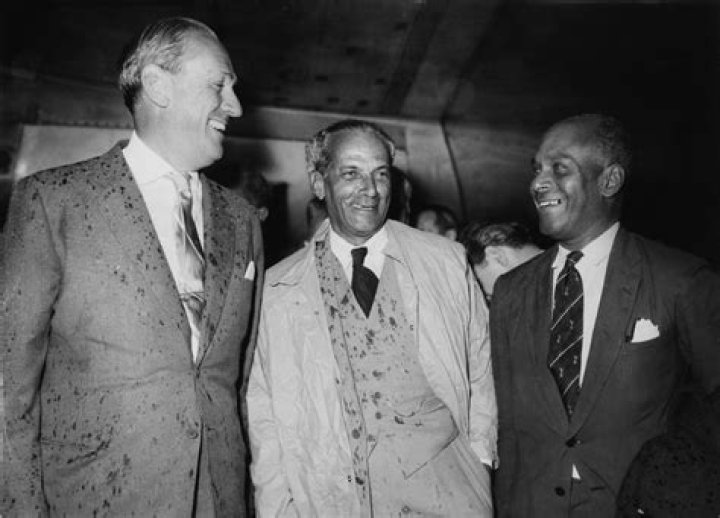 Michael Manley Net Worth, Age, Height, Bio, Birthday, Wiki!