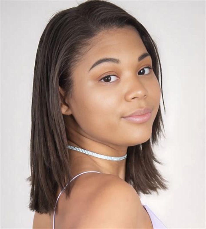 Michelle Anderson - Net Worth, Age, Height, Birthday, Bio, Wiki!