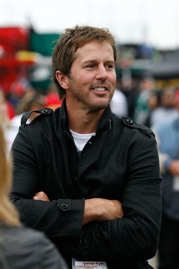 Mike Modano - Net Worth, Age, Height, Birthday, Bio, Wiki!