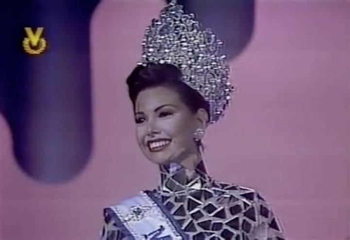 Minorka Mercado - Net Worth, Age, Height, Birthday, Bio, Wiki!