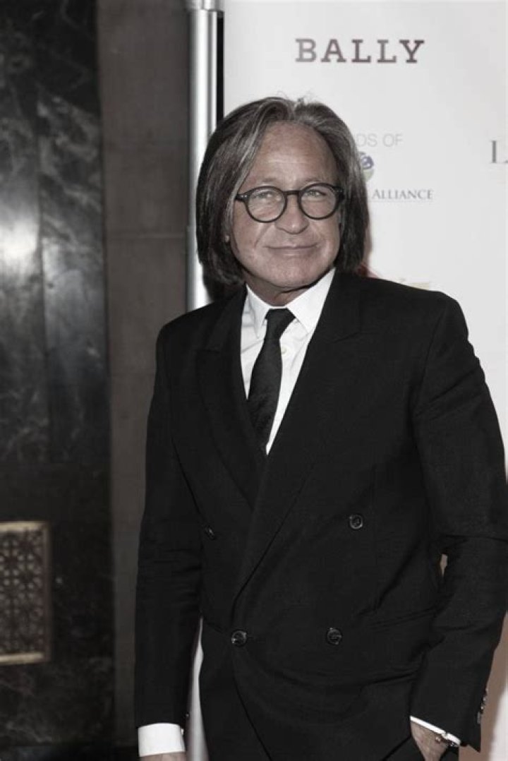 Mohamed Hadid Net Worth, Age, Height, Bio, Birthday, Wiki!