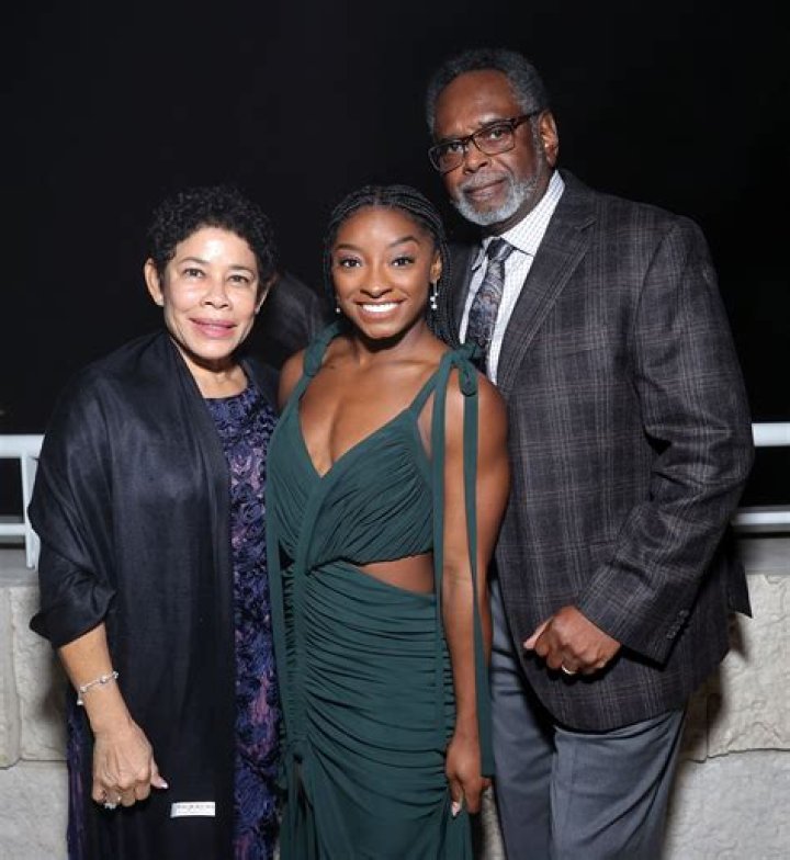 Nellie Biles Net Worth, Age, Height, Bio, Birthday, Wiki!