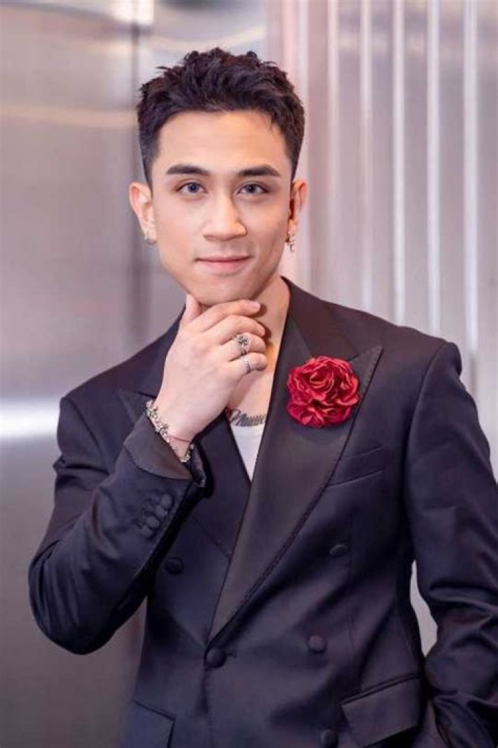 Ngoc Minh Duong Net Worth, Age, Height, Bio, Birthday, Wiki!