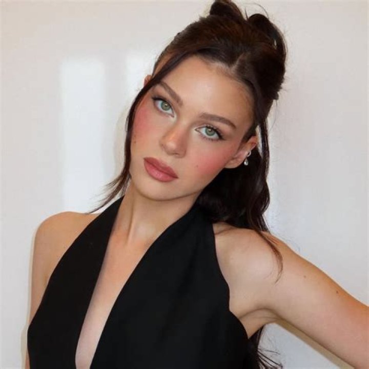 Nicola Peltz Net Worth, Age, Height, Bio, Birthday, Wiki!