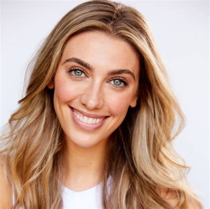 Paige Grimard - Net Worth, Age, Height, Birthday, Bio, Wiki!