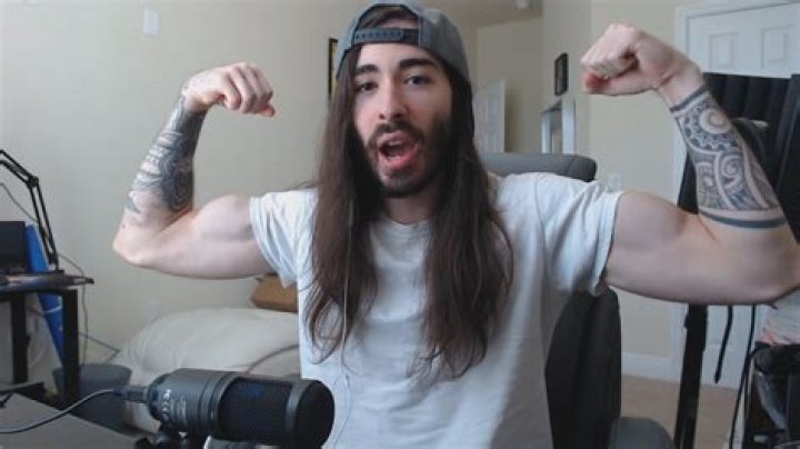 Penguinz0 Net Worth, Age, Height, Bio, Birthday, Wiki!