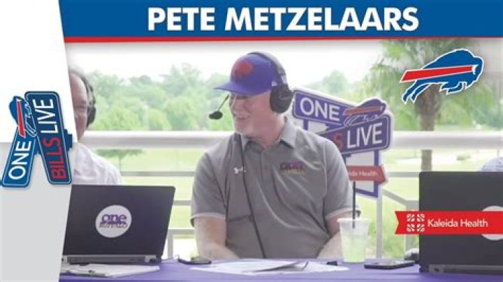 Pete Metzelaars - Net Worth, Age, Height, Birthday, Bio, Wiki!