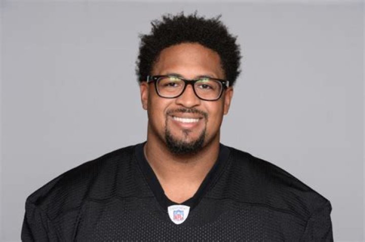 Ramon Foster Net Worth, Age, Height, Bio, Birthday, Wiki!
