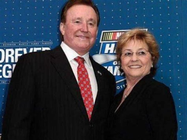 Ray Childress Net Worth, Age, Height, Bio, Birthday, Wiki!