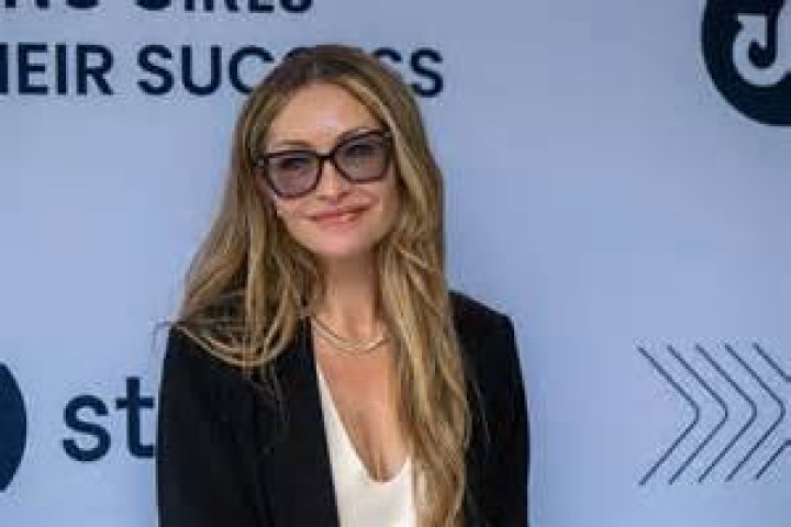 Rebecca Gayheart - Net Worth, Age, Height, Birthday, Bio, Wiki!