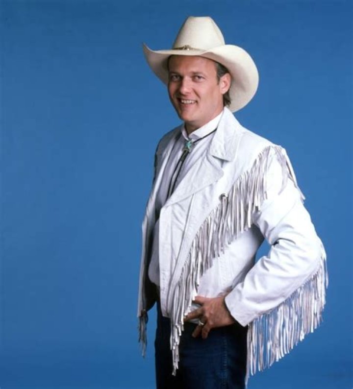 Ricky Van Shelton Net Worth, Age, Height, Bio, Birthday, Wiki!